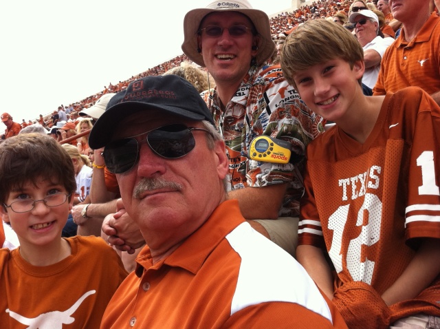 2010/10(Oct)/Longhorn Game/640x480_2010-10-23-03 Texas Game.jpg